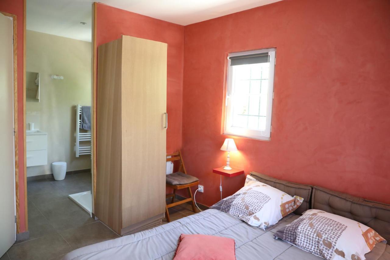 Au Coeur Du Bien-Etre, Gite Avec Piscine Chauffee Et Couverte, Spa, Sauna, Massages Monteaux Exterior foto