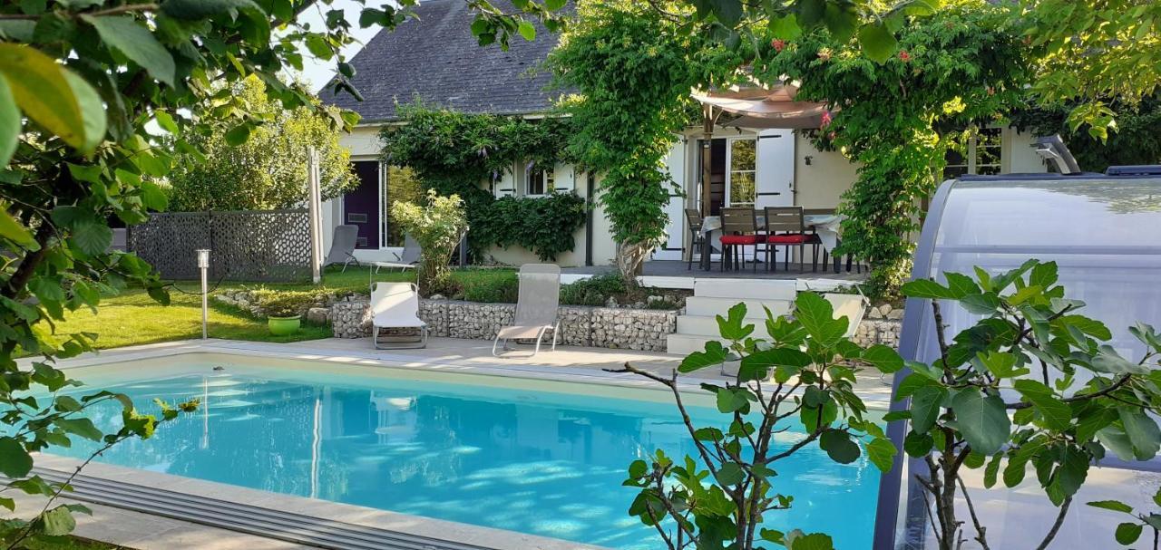 Au Coeur Du Bien-Etre, Gite Avec Piscine Chauffee Et Couverte, Spa, Sauna, Massages Monteaux Exterior foto