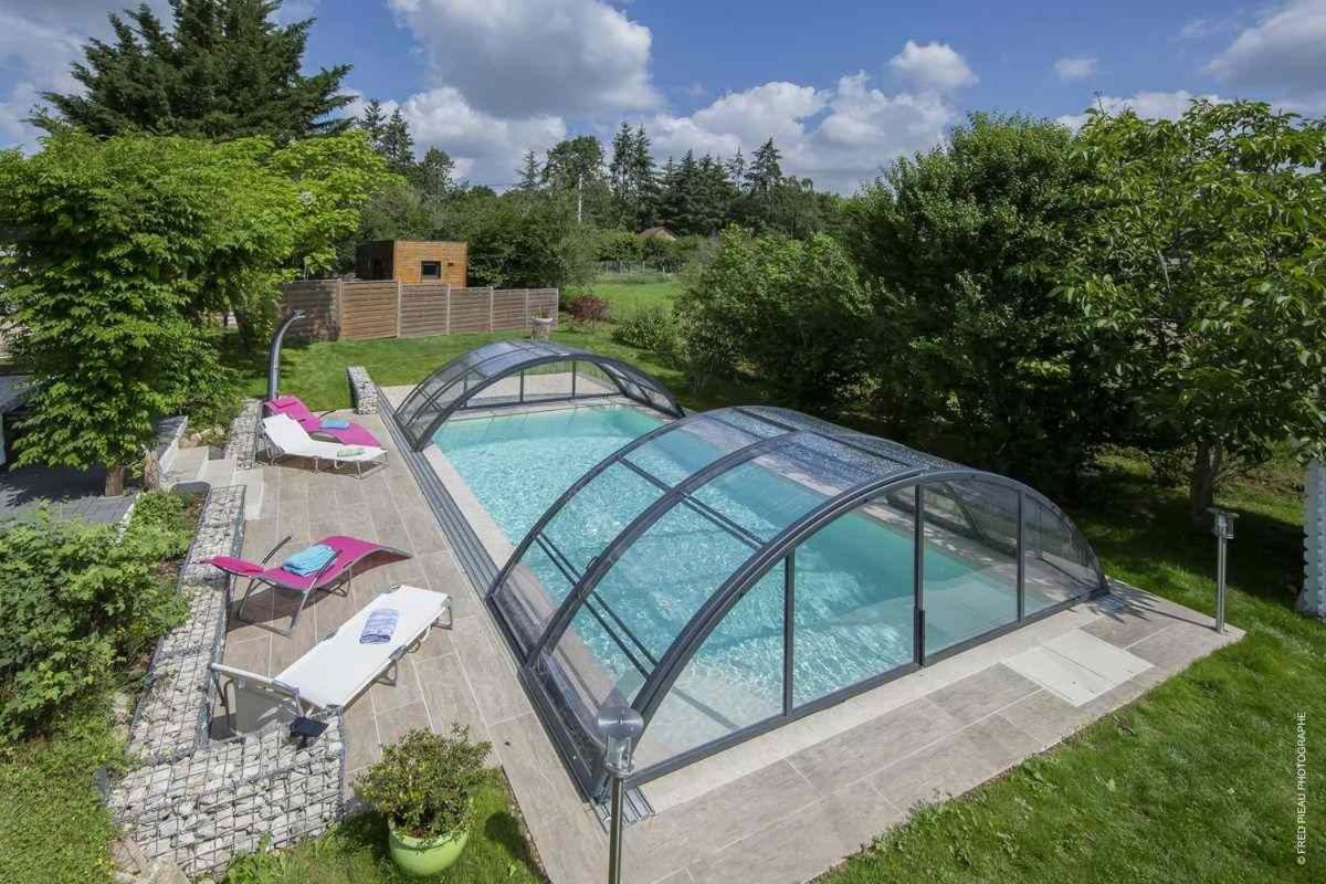Au Coeur Du Bien-Etre, Gite Avec Piscine Chauffee Et Couverte, Spa, Sauna, Massages Monteaux Exterior foto
